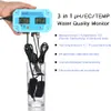 A hand holds a blue water quality monitor with two probes submerged in a glass of water. Text describes the product's features. Podgląd zdjęcia produktu