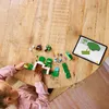 LEGO Animal Crossing L'atelier des sœurs couturières, kit Voir les images du produit 10