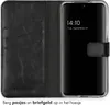 Selencia Genuine Leather Bookcase dla Samsung Galaxy S22 - Podgląd zdjęcia produktu 3