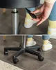 dibea tabouret à roulettes, hauteur réglable en continu, Voir les images du produit 4