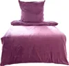 A purple duvet cover and pillowcase set. Produktbild-Vorschau