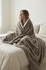 Dunkelbeige Kuscheldecke 150x200 RABBIT Produktbild-Vorschau 2