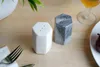 Unyqoos® : Salier et poivrier géométriques hexagonaux en Voir les images du produit 2