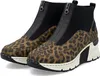 A pair of women's ankle boots with a leopard print and black upper, featuring a zipper closure. Anteprima dell’immagine prodotto