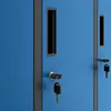 A close-up view of two blue metal lockers with black handles and keys inserted into the locks. Anteprima dell’immagine prodotto