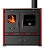 A front view of a black and red wood-burning stove with a chimney pipe extending upwards. Anteprima dell’immagine prodotto