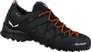A single hiking shoe is shown against a white background. Produktbild-Vorschau