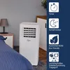 A portable air conditioner is shown in a bedroom setting next to a nightstand and bed. Feature icons are displayed on the right side. Produktbild-Vorschau
