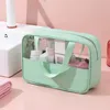 Set de 3 trousses de toilette transparentes en vert Voir les images du produit 6