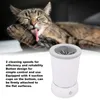 A cat is grooming itself in the background, while a white pet paw cleaner is in the foreground with descriptive text. Voir les images du produit