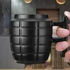 Gadget Master: Taza negra con forma de granada, con tapa Vista previa de la imagen del producto 9