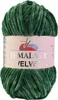 A ball of green Himalaya Velvet yarn is shown against a white background. Podgląd zdjęcia produktu