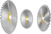 Three circular saw blades of varying sizes are displayed against a white background. Voir les images du produit
