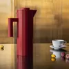 Alessi Plisse Isolierkanne 1 L, rot Produktbild-Vorschau 3