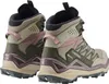 A pair of hiking boots. Voir les images du produit