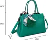 Gallantry Handtasche Schultertasche in Grün – Hochwertige, Produktbild-Vorschau 5
