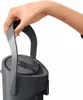 A hand holding the handle of a gray pump jug. Anteprima dell’immagine prodotto