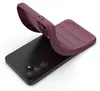 A burgundy phone case is shown being placed onto a black smartphone. Produktbild-Vorschau