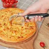 Pizzaschneider Schwarz mit scharfer Klinge aus Edelstahl Produktbild-Vorschau 2