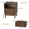 Table de chevet moderne aspect noyer de style Mid-Century, Voir les images du produit 2