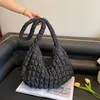 INF Gesteppte Umhängetasche aus leichtem Nylon Schwarz Produktbild-Vorschau 5