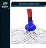 Close-up of a mop head with a blue plastic connector and a red handle. Produktbild-Vorschau
