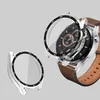 A watch case is shown next to a Huawei smartwatch. Produktbild-Vorschau