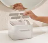 A hand is shown placing a divider into a cosmetic organizer. Náhled obrázku produktu