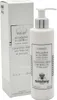 A product shot of a Sisley LYSLAIT Cleansing Milk bottle and its packaging. Anteprima dell’immagine prodotto