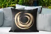 MuchoWow® Outdoor Kissen - Goldfarbene Spirale aus Produktbild-Vorschau 4