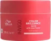 A red jar of Wella Professionals Invigo Color Brilliance Mask with Lime Caviar. Anteprima dell’immagine prodotto