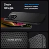 A product image showcasing a black phone case with textured grooves, accompanied by descriptive text highlighting its design and protective features. Podgląd zdjęcia produktu