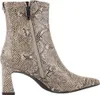 A single beige and brown snakeskin print ankle boot with a zipper closure and a block heel, shown from the side against a white background. Produktbild-Vorschau