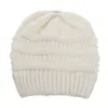 Háčkovaná čepice s culíkem, dámská čepice - BEANIEHUT White Náhled obrázku produktu 2