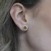 MATERIA Runde Tigerauge Ohrstecker braun gelb - Naturstein Produktbild-Vorschau 2