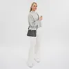 Guess Handtasche NOELLE Tri Compartment Coal Logo Produktbild-Vorschau 18