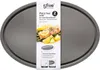 An oval baking dish with a label showing food and product details. Náhled obrázku produktu