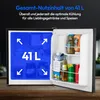 An open mini-refrigerator with various drinks and food items inside, with text overlays highlighting its capacity and cooling features. Produktbild-Vorschau