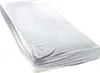 A white fitted sheet is shown on a mattress, viewed from a diagonal angle. Produktbild-Vorschau