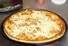 Teglia pizza forata con antiaderente per una pizza perfetta Anteprima dell’immagine prodotto 5