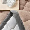 Přehoz na postel 230x250 cm se 2 povlaky na polštáře 50x70 Náhled obrázku produktu 7