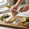 Arendo Zester Reibe Edelstahl mit Holzgriff, Handreibe mit Produktbild-Vorschau 2