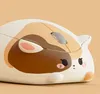 A close-up of a cute, cartoonish cat-themed wireless mouse. Anteprima dell’immagine prodotto