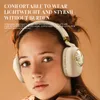 A young girl wearing headphones, with text overlay describing the product's features. Voir les images du produit