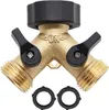 A brass Y-shaped hose splitter with black handles and a black cap, shown with two black hose washers. Produktbild-Vorschau