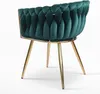 Fauteuil design en velours avec pieds et accoudoirs dorés Voir les images du produit 3