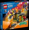 The image shows the packaging of a LEGO City Stunt Park playset, featuring a motorcycle stunt. Podgląd zdjęcia produktu