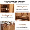 Collage of images showcasing features of a wooden shoe cabinet with rattan doors. Anteprima dell’immagine prodotto