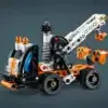 A LEGO Technic hubarbeitsbühne (cherry picker) toy. Anteprima dell’immagine prodotto