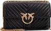 A black quilted handbag with gold hardware. Voir les images du produit
